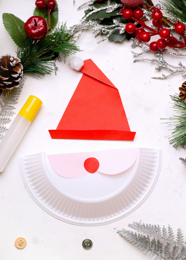 10 Christmas Paper Plate Crafts For Kids Half Pint Peeps