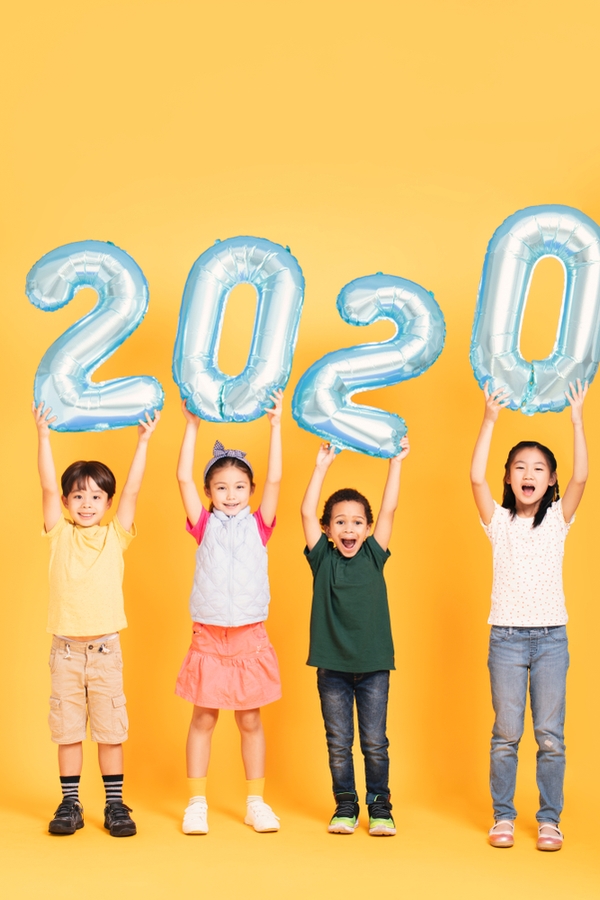 Are you looking for some amazing New Years Eve party ideas for kids? Well you're in luck. These are the best party ideas for your kiddos on New Years Eve. 