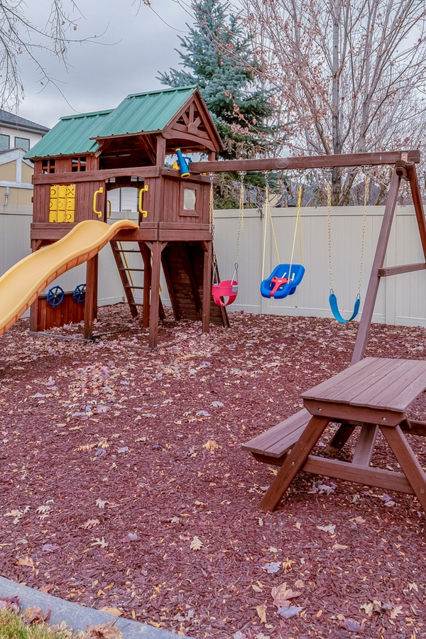 Are you looking at outdoor play areas for your kiddos? Well, we have some awesome outdoor play areas for you to consider. You can't go wrong with a swing set. 