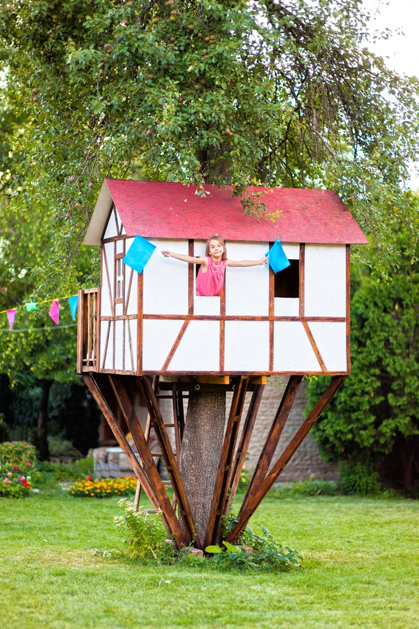 Are you looking at outdoor play areas for your kiddos? Well, we have some awesome outdoor play areas for you to consider. Every kid loves a treehouse. 