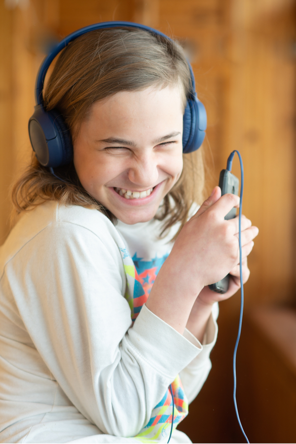 Virtual sleepover ideas are a much-needed thing in today's COVID-19 world. For any of those times when you can't host an in-person sleepover for your kids, a virtual sleepover is the next best thing.